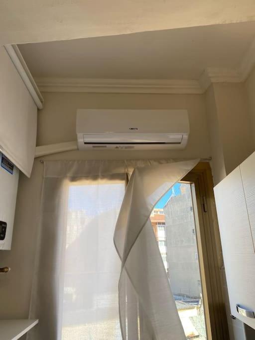 Luminoso Monolocale A 2 Passi Dalla Metro A Apartman Róma Kültér fotó